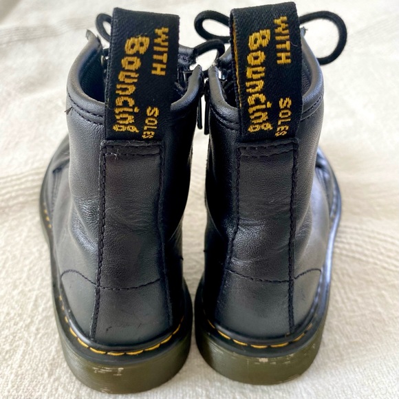 Dr. Martens Juniors Softy T Leather Boots Kids Size US2 UK1 EU33 - Picture 3 of 16